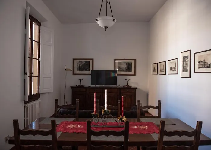 Medici Chapels Apartment, Near The Duomo!! Apartment Florence