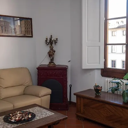 Medici Chapels Apartment, Near The Duomo!! Florence