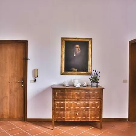 Medici Chapels Apartment, Near The Duomo!! Apartment Florence